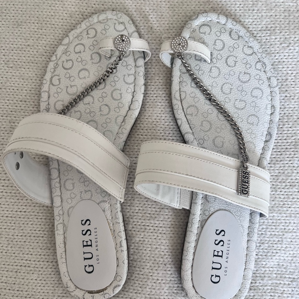 GUESS White Chain-Detail Women's Slide Sandals